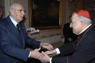 Il Presidente Giorgio Napolitano con l'Arcivescovo di Milano S.Em.za Rev.ma il Cardinale Dionigi Tettamanzi, in occasione dell'incontro in Prefettura