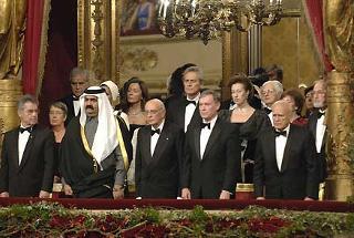 Il Presidente Giorgio Napolitano con i Capi di Stati di Austria, Qatar, Germania e Grecia al Palco d'Onore della Scala durante l'esecuzione dell'Inno Nazionale