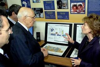 Il Presidente Giorgio Napolitano durante la visita all'Ospedale San Gallicano