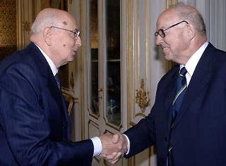 Il Presidente Giorgio Napolitano accoglie Hans Blix, ex Direttore dell'Agenzia Internazionale per l'Energia Atomica.