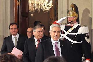 Il Presidente del Senato Franco Marini lascia il Palazzo del Quirinale dopo il colloquio con il Presidente Giorgio Napolitano