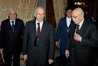 Il Presidente Giorgio Napolitano con Fausto Bertinotti, Presidente della Camera dei deputati ed il Segretario generale del Quirinale, Donato Marra