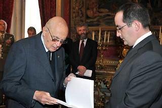Il Presidente Giorgio Napolitano con l'Ambasciatore Razvan-Victor RUSU, nuovo Ambasciatore della Repubblica di Romania, in occasione della presentazione delle Lettere Credenziali
