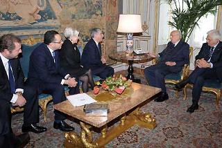 Il Presidente Giorgio Napolitano a colloquio con i componenti la delegazione della Fondazione &quot;Roma Europea&quot;