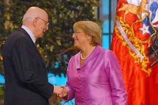 Il Presidente Giorgio Napolitano con il Presidente della Repubblica del Cile Michelle Bachelet, al termine della dichiarazione congiunta alla stampa