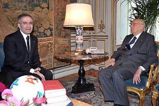 Il Presidente Giorgio Napolitano con il Dott. Luigi Alici, Presidente Nazionale dell'Azione Cattolica Italiana, durante i colloqui al Quirinale