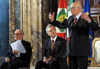 Il Presidente Giorgio Napolitano, a fianco il Ministro Francesco Rutelli e Gian Luigi Rondi, Presidente del Premio David di Donatello dell'ANICA, in occasione della presentazione, al Capo dello Stato, dei candidati al Premio per l'anno 2008.