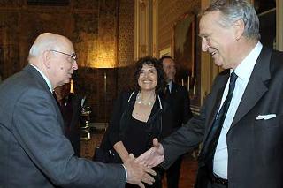Il Presidente Giorgio Napolitano con Gian Giacomo Migone, al centro, Mery Kaldor Direttrice "The Centre for the study of Global Governance" della London School of Economics