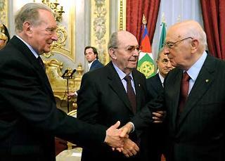 Il Presidente Giorgio Napolitano con Gerardo Agostini, Presidente della CIACP e Giuseppe Calamani, Presidente del Comitato nazionale Permanente delle Associazioni d'Arma.