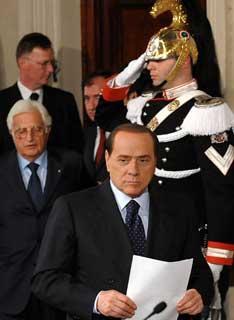 Il Presidente incaricato Silvio Berlusconi al termine dell'incontro con il Presidente Giorgio Napolitano