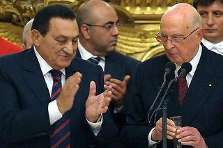 Il Presidente Giorgio Napolitano con Hosni Mubarak, Presidente della Repubblica Araba d'Egitto durante il Brindisi al pranzo di Stato