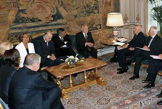 Il Presidente Giorgio Napolitano con il Presidente Emerito della Repubblica - Presidente dell'Associazione &quot;Salviamo la Costituzione&quot; Oscar Luigi Scàlfaro, ed una delegazione del sodalizio