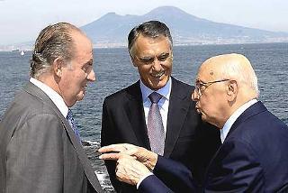 Il Presidente Giorgio Napolitano con il Re di Spagna Juan Carlos ed il Presidente della Repubblica del Portogallo Aníbal Cavaco Silva a Villa Rosebery in occasione del 4° Simposio Cotec Europa