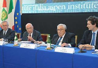 Il Presidente Giorgio Napolitano durante il suo intervento alla conferenza indetta dall'Aspen Institute a Villa Madama.