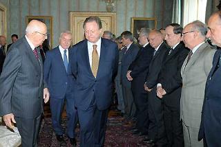 Il Presidente Giorgio Napolitano, nella foto con il Ministro Altero Matteoli ed il Sottosegretario di Stato Gianni Letta in occasione dell'incontro con i Sindaci della Val di Susa ed i rappresentanti delle altre Amministrazioni