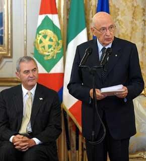 Il Presidente Napolitano con Ronald P. Spogli, Ambasciatore degli USA in occasione della cerimonia di commemorazione del settimo anniversario degli attentati terroristici del 11 settembre 2001