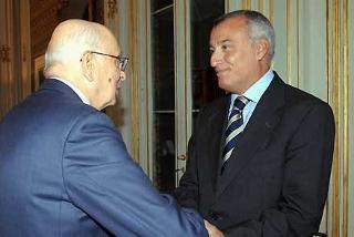 Il Presidente Giorgio Napolitano accoglie Piero Marrazzo, Presidente della Giunta Regionale del Lazio con una rappresentanza dell'Ufficio di Presidenza