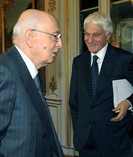 Il Presidente Giorgio Napolitano con Enzo Boschi, Presidente dell'Istituto Nazionale di Geofisica e Vulcanologia in occasione dell'incontro al Quirinale