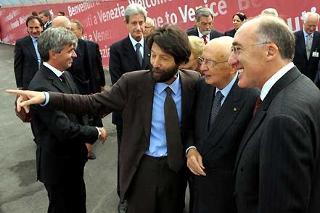 Il Presidente Giorgio Napolitano con il Sindaco Cacciari ed Enrico Marchi, Presidente della Società Aeroporti Venezia