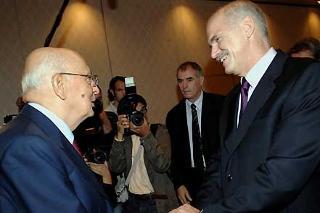 Il Presidente Giorgio Napolitano con il leader dell'Opposizione, George Papandreou