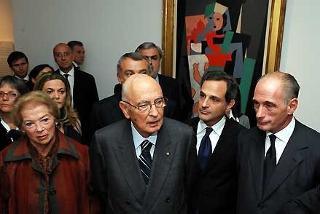Il Presidente Giorgio Napolitano con la moglie Clio durante la visita alla Mostra &quot;Picasso 1917-1937. L'arlecchino dell'Arte&quot;