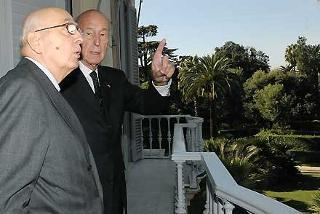 Il Presidente Giorgio Napolitano con Valery Giscard D'Estaing, ex Presidente della Repubblica Francese in occasione dell'incontro al Quirinale