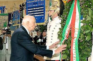 Il Presidente Giorgio Napolitano depone una corona di alloro al Sacrario Militare italiano, in occasione della cerimonia di commemorazione del 66° anniversario della battaglia di El Alamein