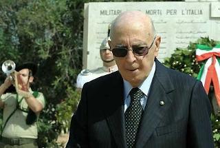 Il Presidente Napolitano al Cimitero degli Ascari Libici dopo aver deposto una corona di alloro, in occasione della cerimonia di commemorazione internazionale del 66° della battaglia di El Alamein