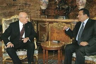 Il Presidente Giorgio Napolitano ed il Presidente della Repubblica Araba d'Egitto Hosny Mubarak, durante i colloqui a Palazzo Presidenziale