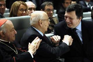Il Presidente Napolitano con J. M. Barroso, Presidente della Commissione Europea ed il Cardinale D. Tettamanzi, Arcivescovo di Milano nell'inaugurazione del Campus dell'Università Commerciale Bocconi