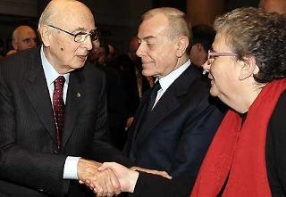 Il Presidente Giorgio Napolitano con Agnese Moro e Gianni Letta, Sottosegretario di Stato alla Presidenza del Consiglio dei ministri, in occasione del Convegno su Aldo Moro