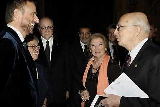 Il Presidente Giorgio Napolitano con la moglie Clio si intrattiene con i familiari di Vittorio De Sica, in occasione della Giornata dello Spettacolo
