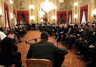 Un momento della cerimonia con i nuovi Cittadini Italiani, alla presenza del Capo dello Stato Giorgio Napolitano e del Ministro dell'Interno Roberto Maroni