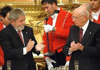 I Presidenti della Repubblica Italiana, Giorgio Napolitano e della Repubblica Federativa del Brasile, Lula Da Silva, al termine del Brindisi