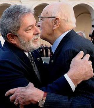 Il Presidente Giorgio Napolitano accoglie all'arrivo al Quirinale, Luiz Inacio Lula Da Silva, Presidente della Repubblica Federativa del Brasile in visita di Stato in Italia
