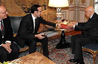 Il Presidente Napolitano con il Presidente del Consiglio Regionale della Toscana Nencini ed il Prof. Ballini, curatore del volume "I Deputati toscani all'Assemblea Costituente-profili biografici"