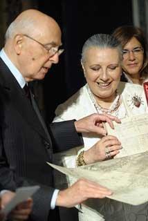 Il Presidente Giorgio Napolitano con Laura Biagiotti, Presidente del Comitato Leonardo in occasione della &quot;Giornata della Qualità Italia&quot;