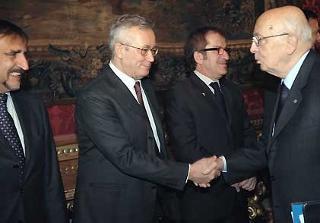 Il Presidente Giorgio Napolitano con i Ministri La Russa, Tremonti e Maroni, alla riunione del Consiglio supremo di difesa