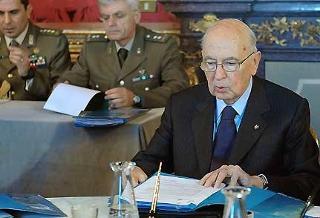 Il Capo dello Stato Giorgio Napolitano apre i lavori del Consiglio supremo di difesa