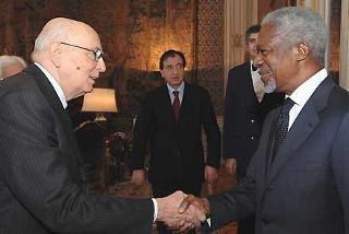 Il Presidente Giorgio Napolitano accoglie Kofi Annan, ex Segretario generale delle Nazioni Unite