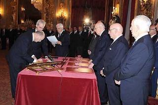 Il Presidente Giorgio Napolitano durante la cerimonia di giuramento del nuovo Giudice della Corte costituzionale Paolo Grossi