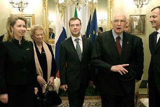 Il Presidente Giorgio Napolitano con il Presidente della Federazione Russa Dmitry Medvedev e rispettive Signore in Prefettura