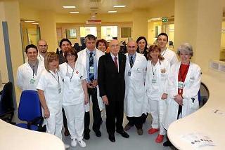 Il Presidente Giorgio Napolitano con il personale del Pronto Soccorso del Policlinico