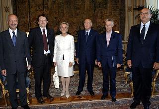 Il Presidente Giorgio Napolitano con esponenti istituzionali del Friuli Venezia Giulia guidati dal Presidente della Giunta Regionale Riccardo Illy.