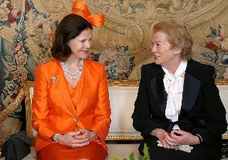 La Signora Clio Napolitano con Sua Maestà la Regina di Svezia in occasione della Loro visita di Stato in Italia