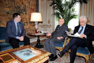 Il Presidente Giorgio Napolitano con Giampaolo Mattei, Presidente dell'Associazione &quot;Fratelli Mattei&quot; ed una delegazione dell'Associazione, durante i colloqui