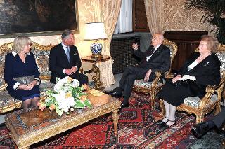 Il Presidente Giorgio Napolitano con la coppia Reale il Principe Carlo e la Duchessa Camilla al Quirinale