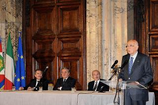 Il Presidente Giorgio Napolitano durante il suo intervento in occasione dell'incontro con i nuovi Maestri del Lavoro dell'Abruzzo e del Lazio