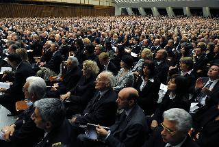 Un aspetto della Sala Nervi durante il concerto offerto dal Presidente della Repubblica Giorgio Napolitano in onore del Santo Padre Benedetto XVI