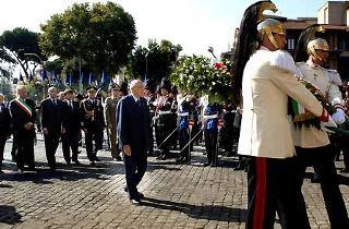 Il Presidente Giorgio Napolitano durante la cerimonia di deposizione di due corone d'alloro a Porta San Paolo ed al Parco della Resistenza, in occasione della ricorrenza della difesa di Roma
